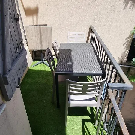 公寓 Maison Sur 2 Etages + Mezzanine 昂蒂布